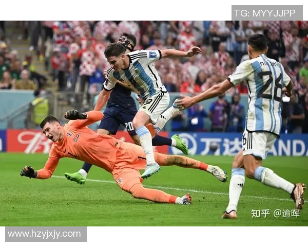 卡塔尔世界杯赛场上的精彩瞬间与历史性突破带来的全球影响与反思