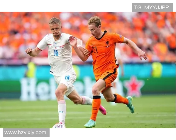 重庆乒乓球队在欧锦赛中的团队协作表现值得赞赏与反思