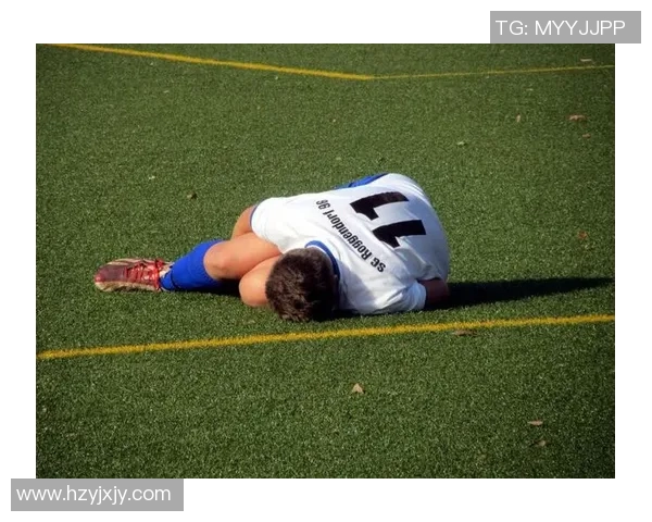 重庆足球队耐力表现创新高引发热议足球实力再攀新高峰