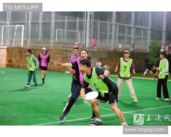 武汉飞盘队与成都飞盘队赛后复盘分析双方状态与表现对比